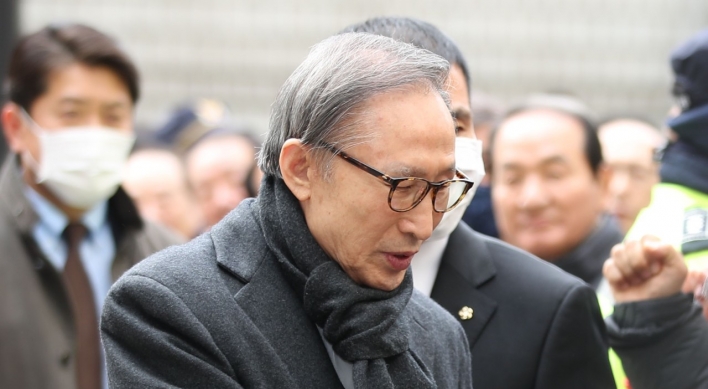 [Newsmaker] Supreme Court confirms 17-year prison term for ex-President Lee Myung-bak in corruption case