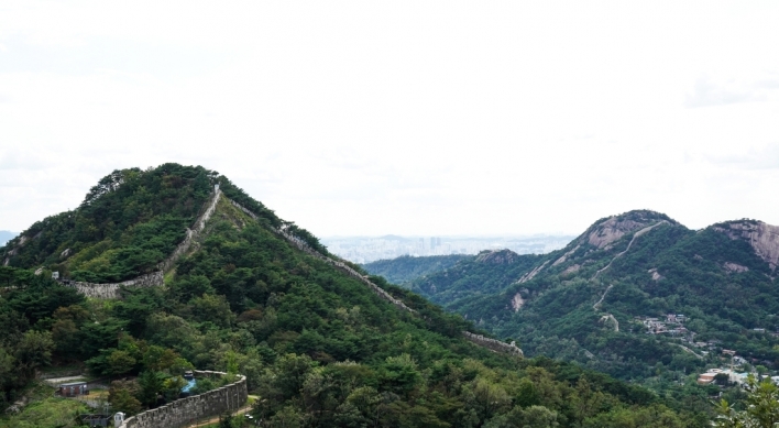 More Mt. Bukak trails to be opened to citizens: Cheong Wa Dae