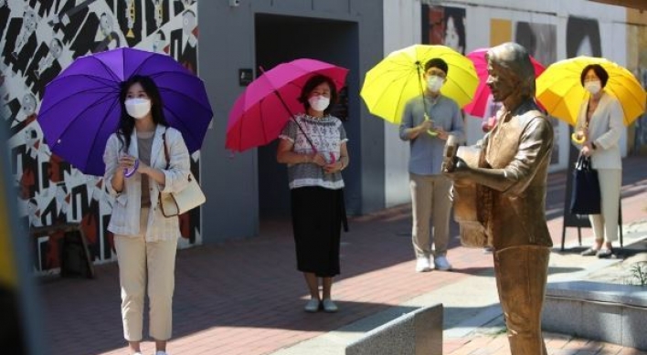 [News Focus] Korea’s population decline accelerates in October