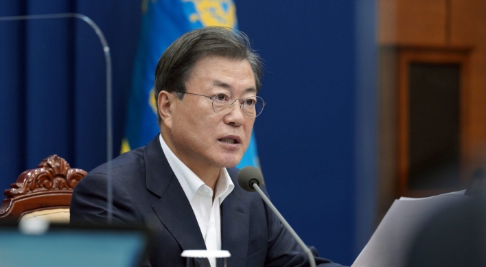 Moon honors UN Korean War veterans, vows to make Korea 'peaceful, prosperous'