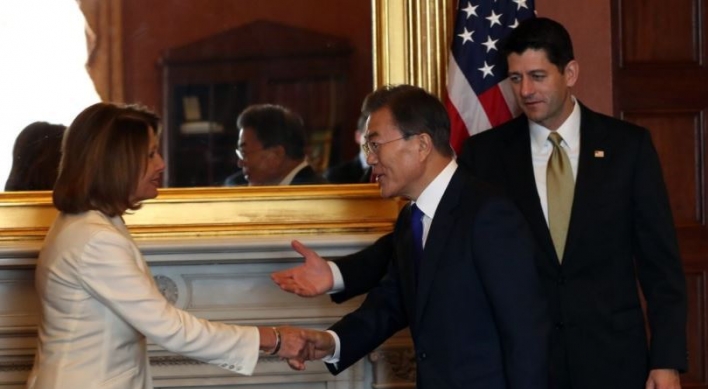 Moon congratulates US congressional leaders, asks for alliance