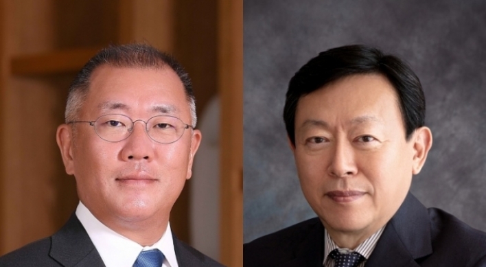 Hyundai Motor chief meets Lotte chairman for future mobility partnership