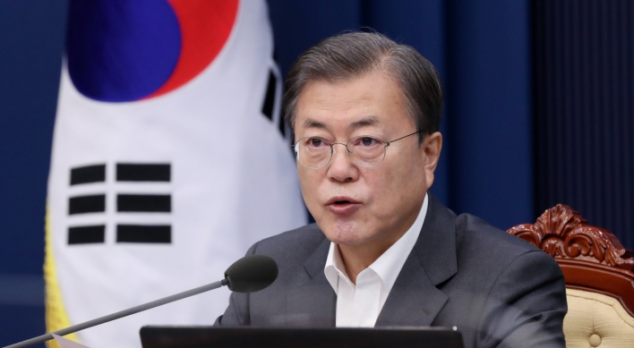 Moon says S. Korea to work with int'l community in anti-corruption campaign