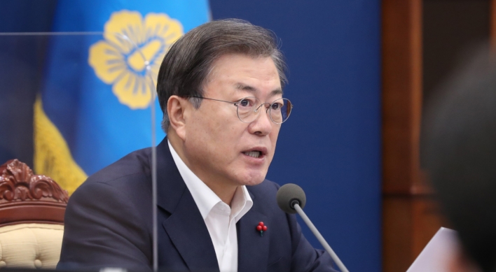 Moon says govt. to focus on protecting 'vulnerable' people amid virus crisis