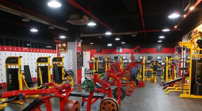 [Newsmaker] Gyms reopen in defiance of coronavirus restrictions