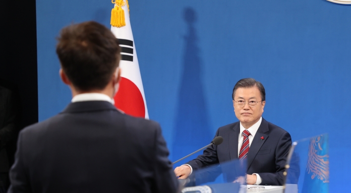 Now not yet time to discuss pardons of two ex-presidents: Moon