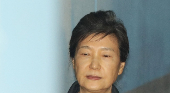 [Newsmaker] Ex-President Park tests negative for COVID-19 after being exposed to patient