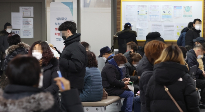 [Feature] ‘Lost decade’ possible for South Korea as employment prospect dims among young job seekers