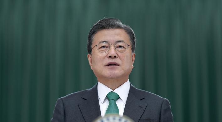 Moon's senior secretary entrusts decision on his resignation offer to the president: Cheong Wa Dae