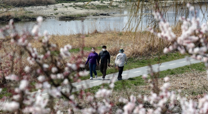 Korea ‘failing to communicate herd immunity uncertainties’