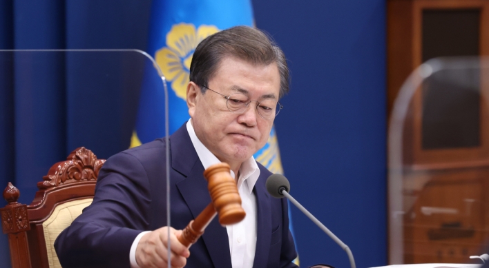 Moon offers public apology over LH land speculation scandal