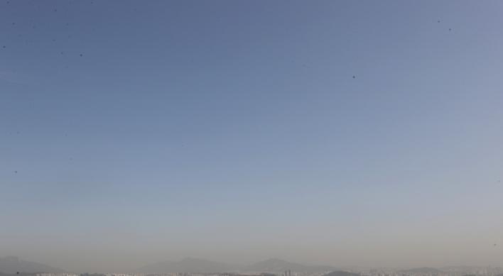 Seoul, central region choked by yellow dust for 2nd day