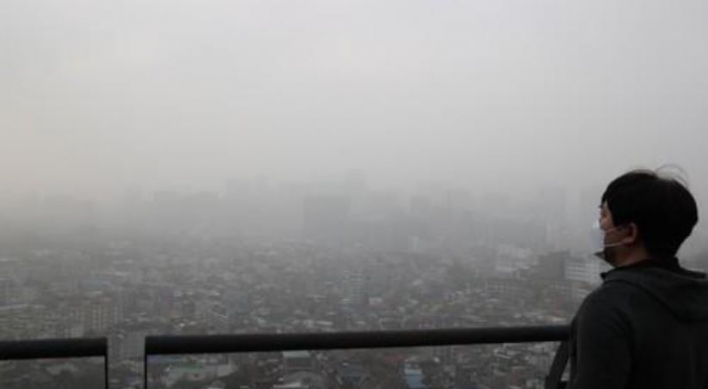 S. Korea suffocated by worst yellow dust storm in a decade