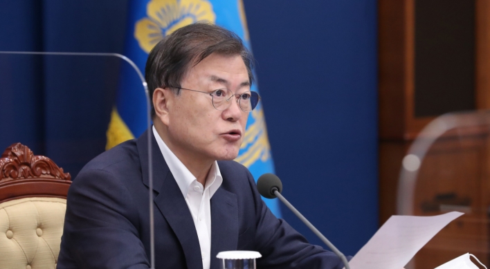 More than 80% of Koreans call for recalibration of Moon's policy direction