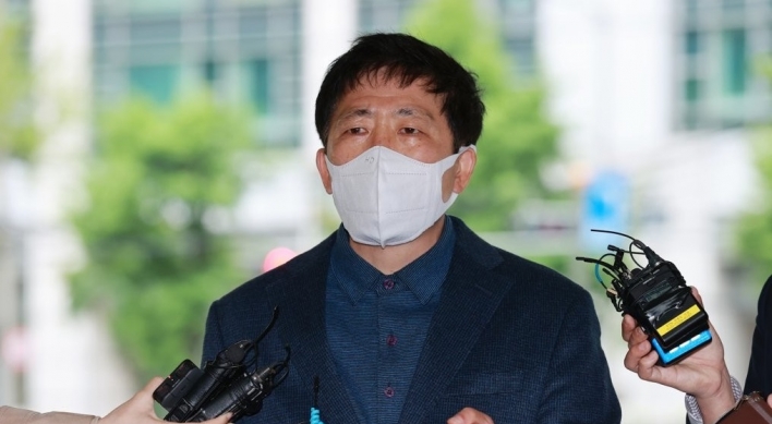 Defector activist grilled by police over anti-NK leafleting