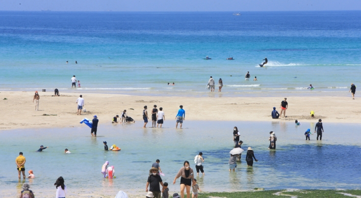 Jeju's tourist arrivals top 1 million in May amid spike in COVID-19 cases