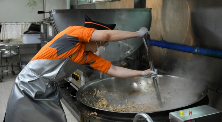 Military cooks say too understaffed to provide decent meals