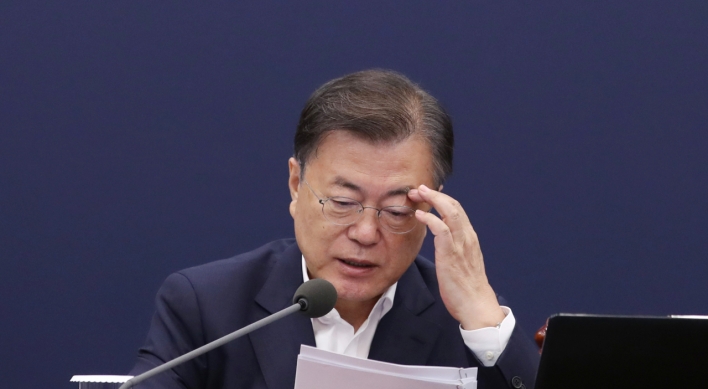 Moon warns of stern punishment against acts of hampering antivirus fight