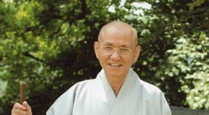 Former chief of S. Korea's largest Buddhist sect, social activist dies