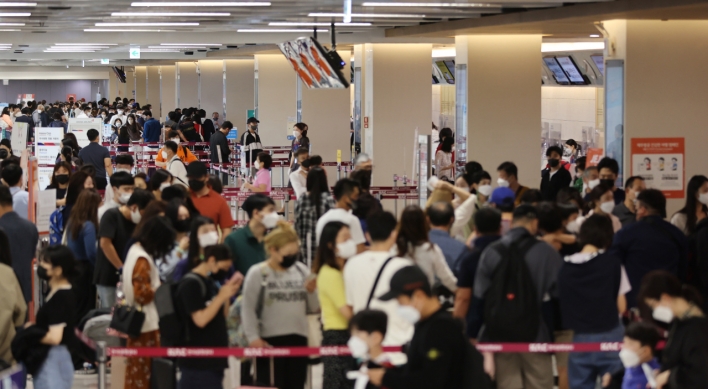 Nationwide exodus begins ahead of extended Chuseok holiday