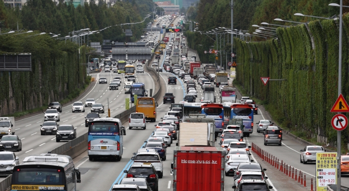 Major highways see congestion on 1st day of Chuseok holiday