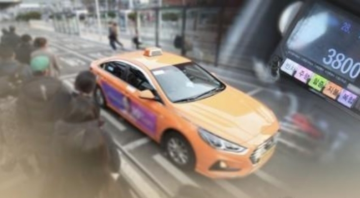 Seoul increases nighttime taxi services amid 'living with COVID-19'-driven growth in demand