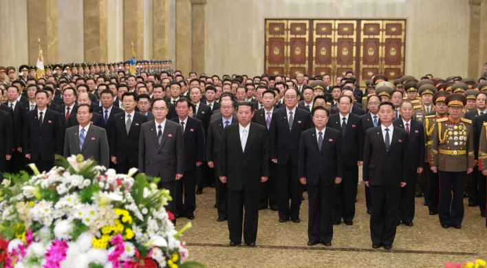 NK leader visits mausoleum of grandfather, father to mark new year