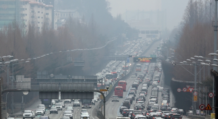 Traffic begins to slow on last day of Lunar New Year holiday