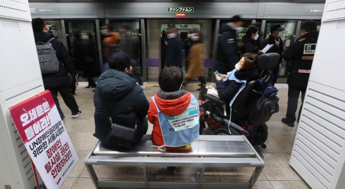 Subway disrupted as disability groups continue protest