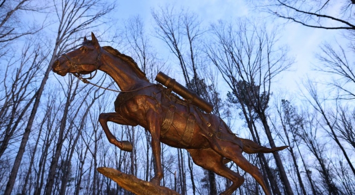 [Visual History of Korea] Staff Sgt. Reckless -- Korean warhorse celebrated on both sides of the Pacific Ocean