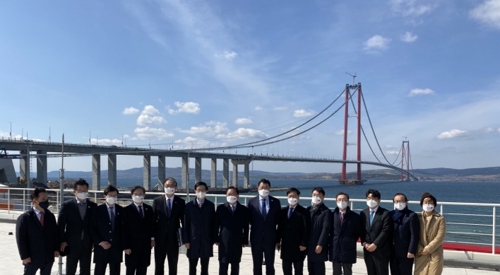 Eximbank helps finance world’s longest suspension bridge in Turkey
