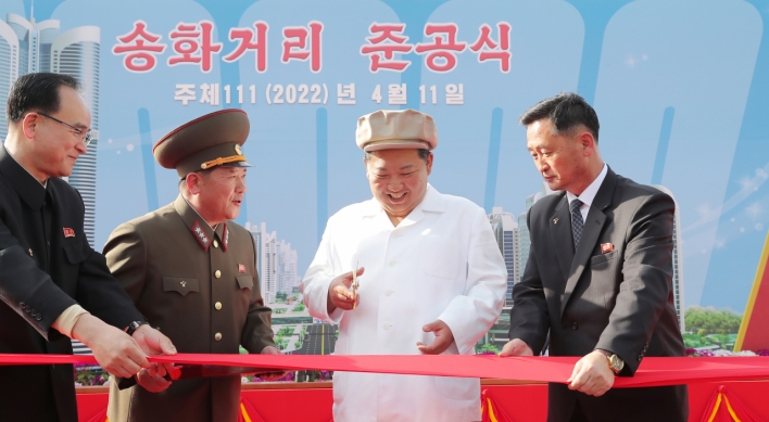 N. Korean leader celebrates completion of major housing project in Pyongyang