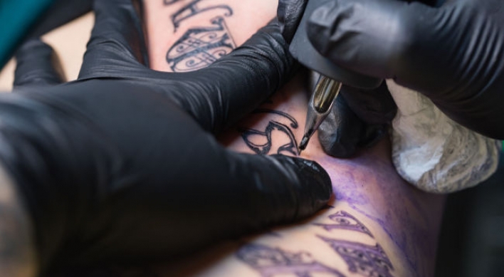 Transition team considers legalizing tattooing by nonmedical professionals