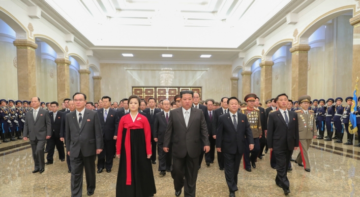 N.K. leader visits mausoleum to mark birth anniversary of grandfather