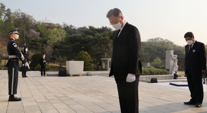 Moon pays respects to victims of 1960 pro-democracy uprising