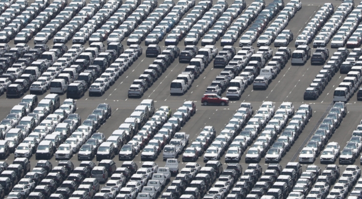 S. Korea's auto exports edge down in Q1