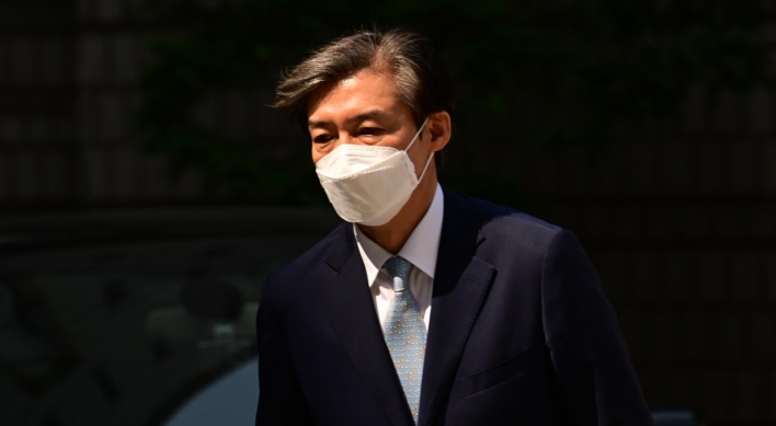 Cho Kuk denies role in college admissions scandal that jailed wife