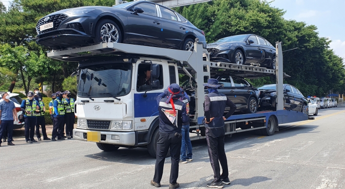 30 unionized truckers nabbed for alleged business interference