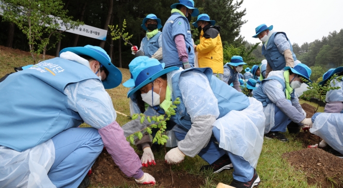 Posco hosts companywide community service event