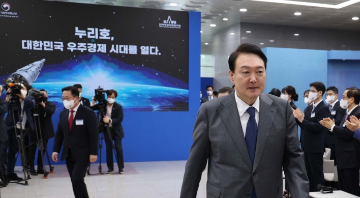 Korea to open the era of space economy: Yoon