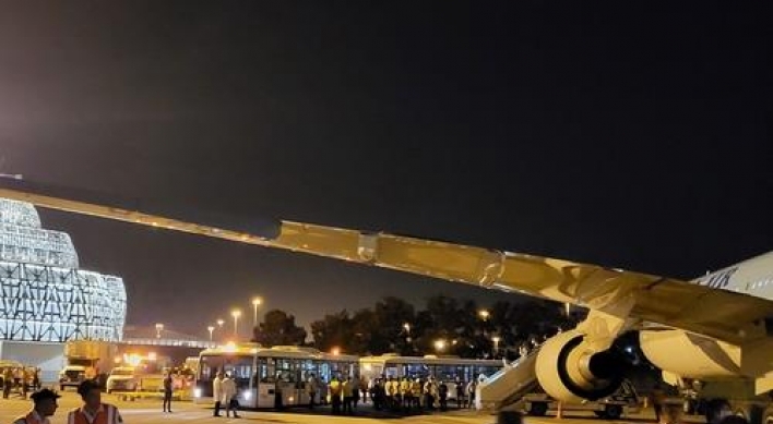 Passengers, crew members arrive in S. Korea after plane made emergency landing in Azerbaijan