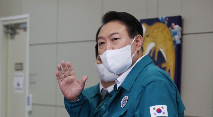 Democratic Party of Korea asks prosecutors to investigate Yoon