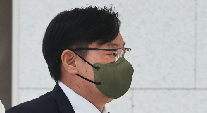 Ex-vice Gyeonggi governor indicted for taking bribes from underwear maker