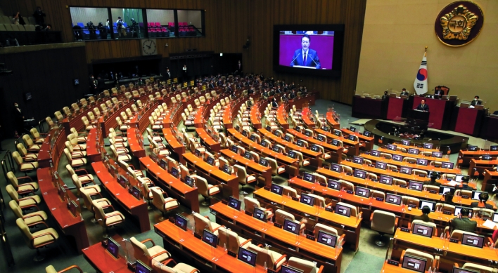 Yoon highlights North Korea threat, budget to half-empty National Assembly