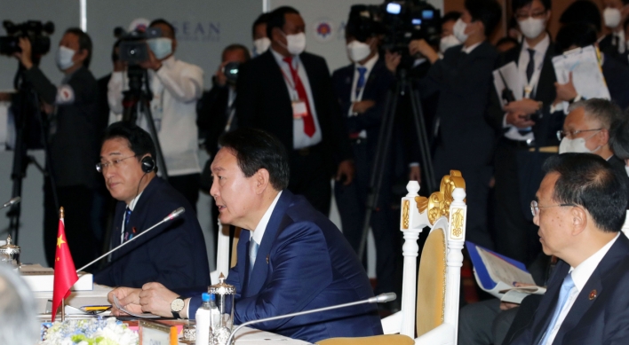 Yoon voices hope for swift reactivation of S. Korea-China-Japan cooperation