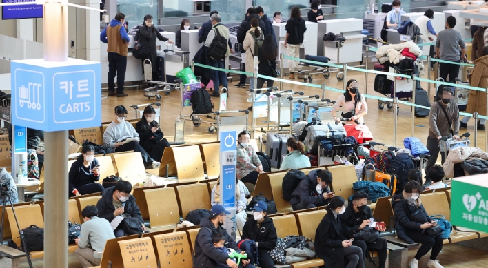 S. Korea's new COVID-19 cases rise to over 20,000 after eased indoor mask rules