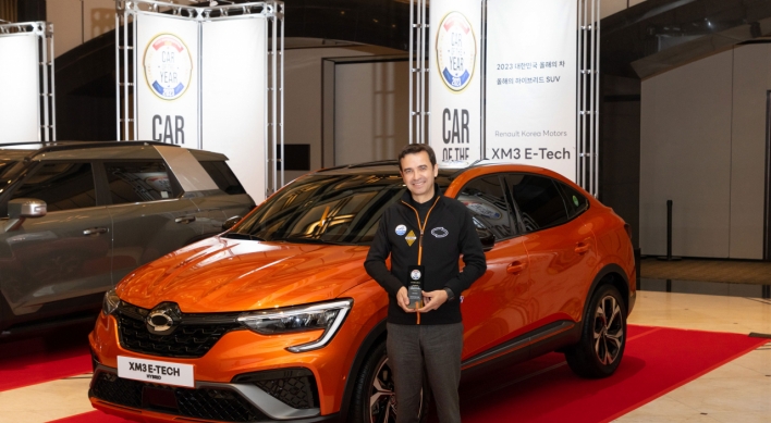 Renault XM3 named hybrid SUV of the year