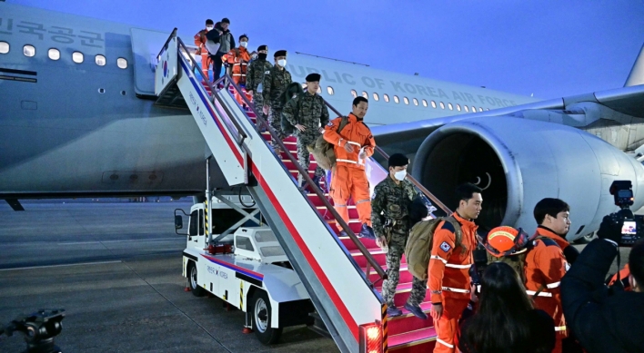 S. Korea's first relief team to Turkey returns home