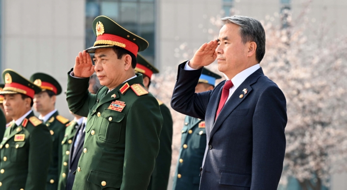 S. Korea, Vietnam agree to strengthen defense cooperation