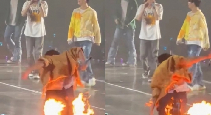 Treasure's Yoon Jae-hyuk sustains minor burns during Bangkok concert